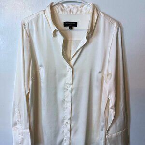 Women’s Banana Republic Cream Long Sleeve Blouse L Classic Fit